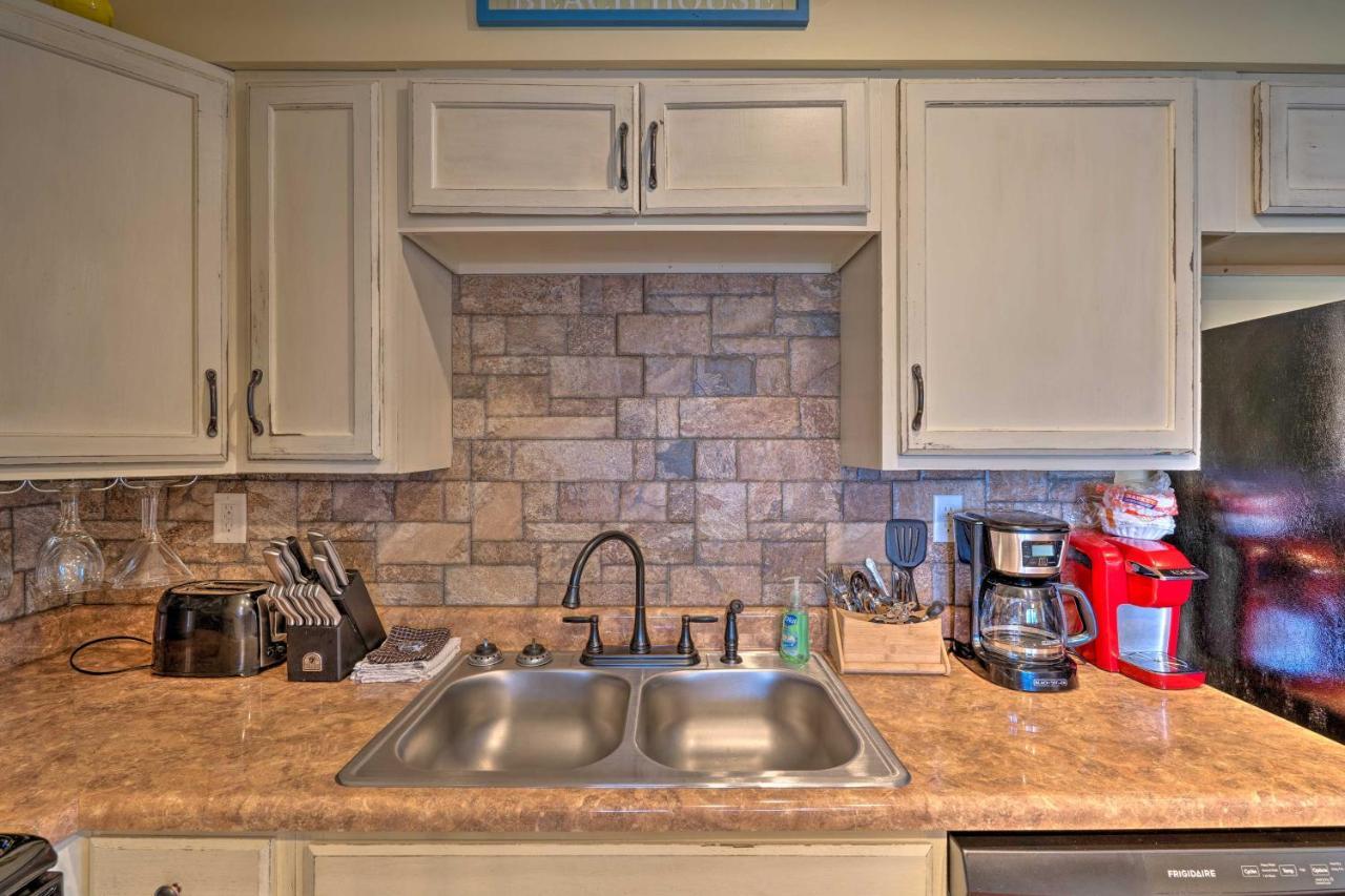 Convenient Pcb Condo With Pool Access Walk To Beach Panama City Beach Exterior photo